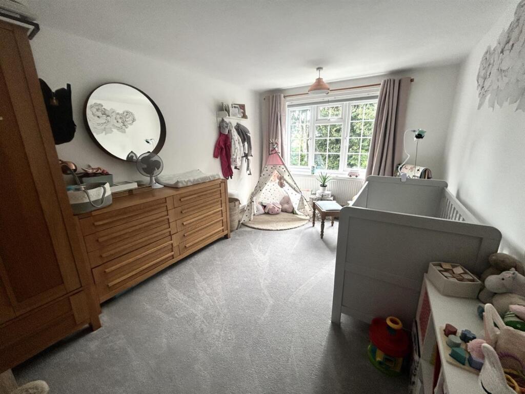 01323 438506