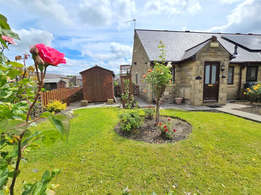 Front &amp; Side Garden