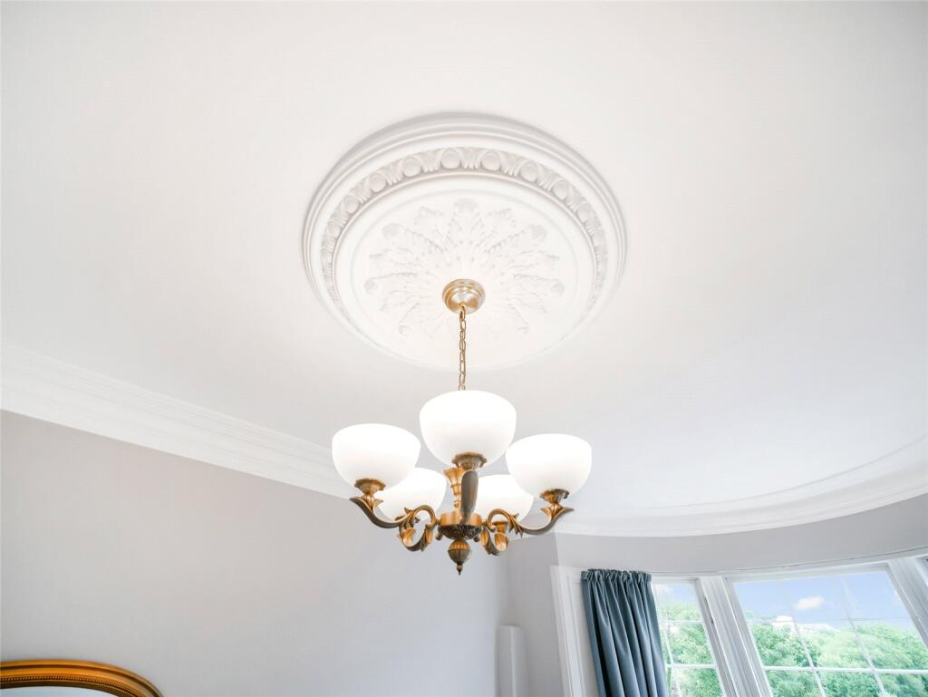 Lounge Ceiling Rose
