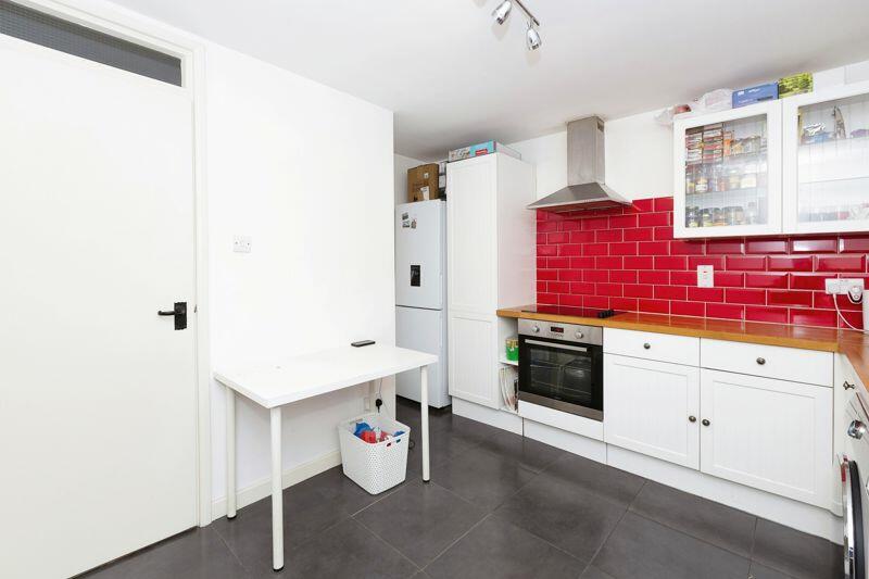 Kitchen (2)