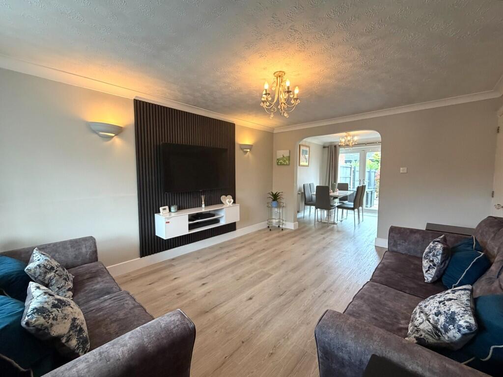 processed-221C4A0...