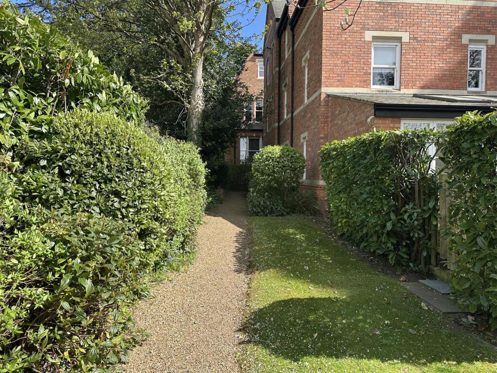 Parking &amp; Grounds