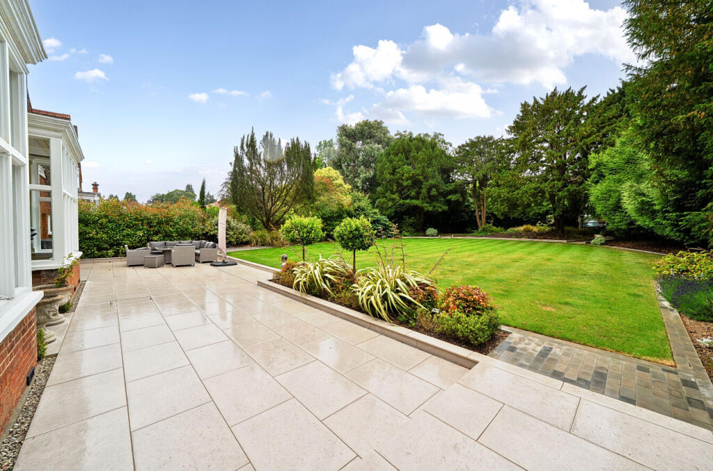 1302767-40-683f31...