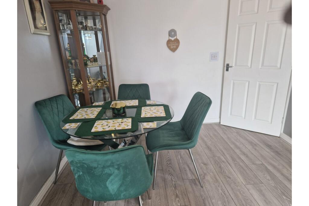 Living / Dining Room