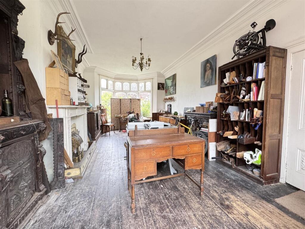 IMG_0867 (Large).JPG