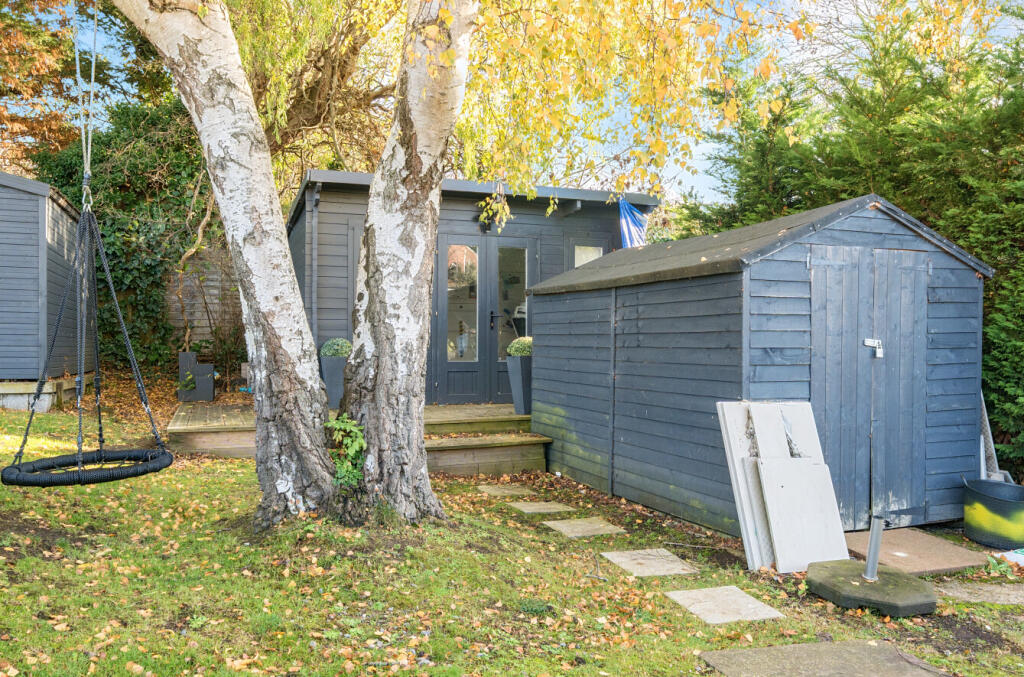 1385396-27-692704...