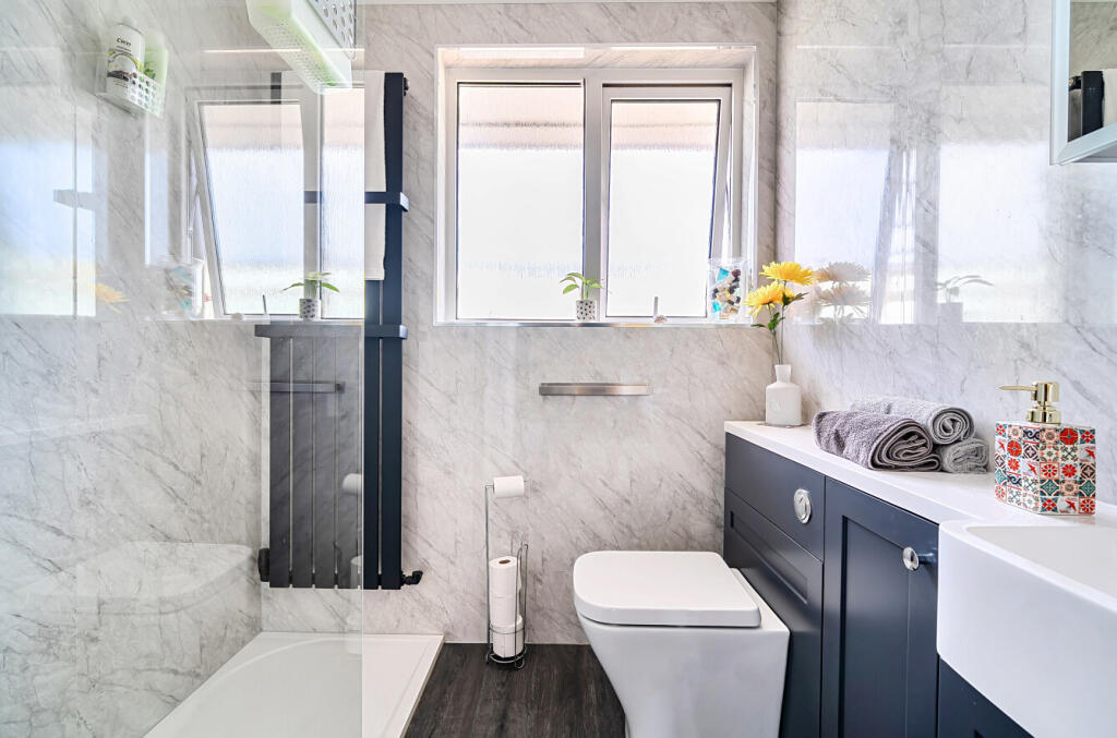 1375935-13-690b73...