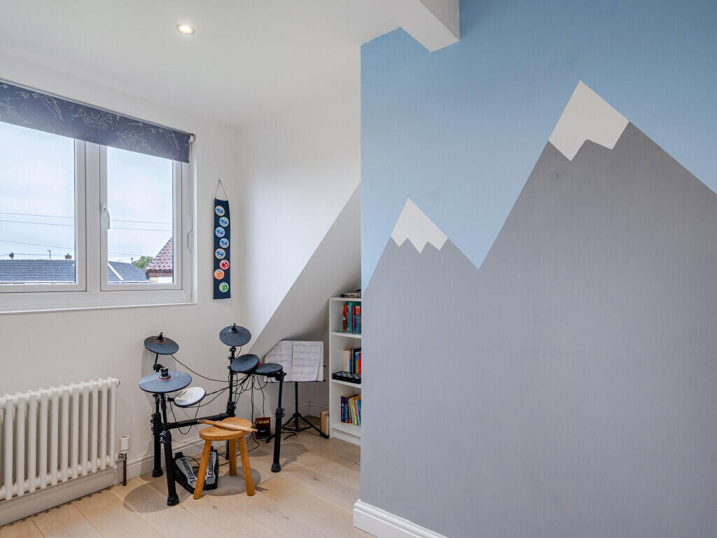 1371327-27-68f9f7...