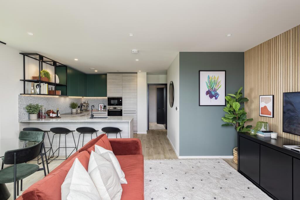 Poplar Riverside- show apartment