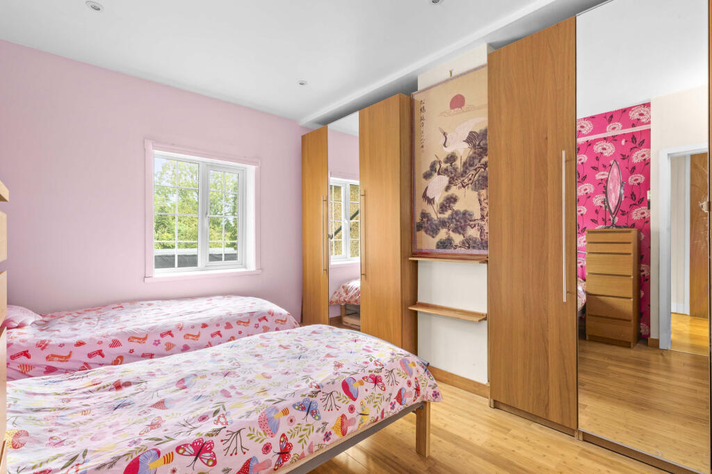 145 Courthouse Road, SL6 6HY (LOW RES)-2