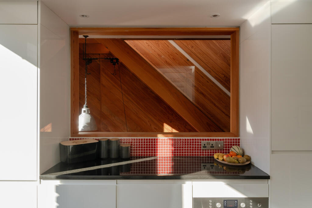 266079 - Prowse Place, London NW1 - high res - ...