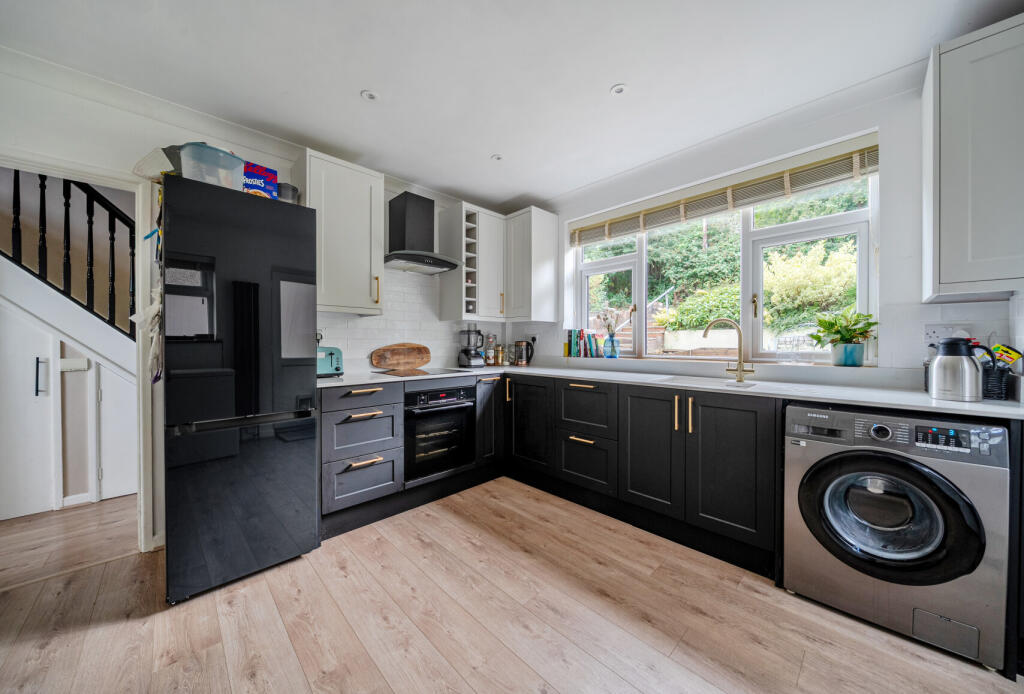 1326706-8-68791e8...