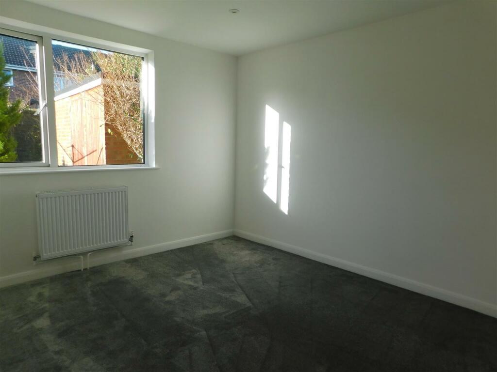53 Oundle Drive bedroom 1.JPG