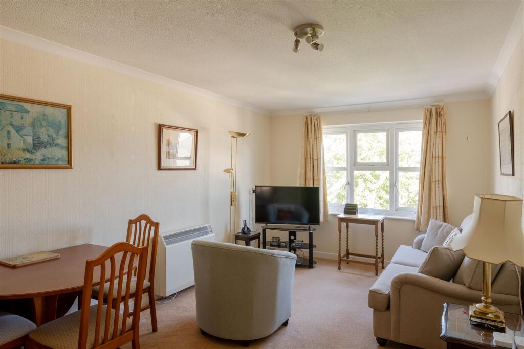 20 Westleigh Court - high res-06855.jpg
