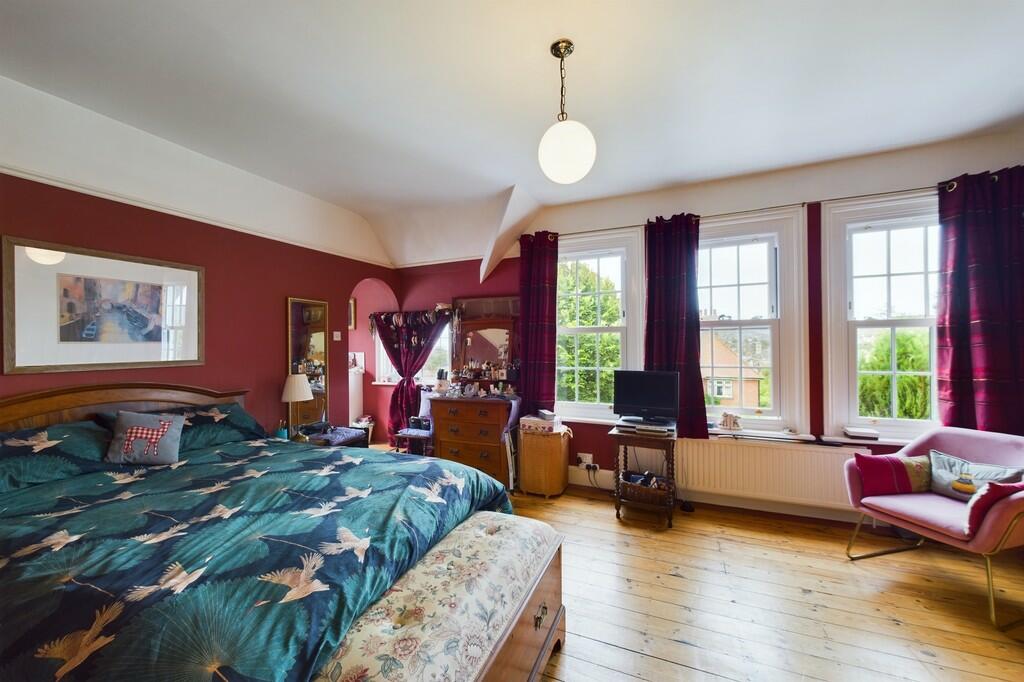 CAM01085G0-PR0380...