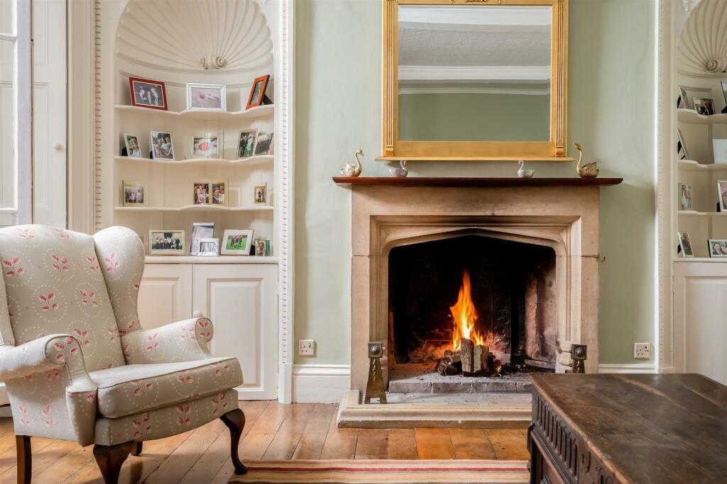 13 - Chipping Croft - GL8 8DQ - Web.jpg