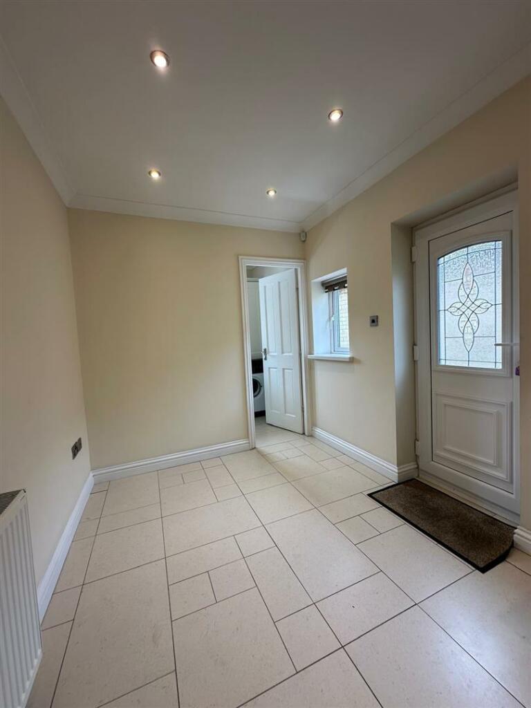 Dining Area.jpg