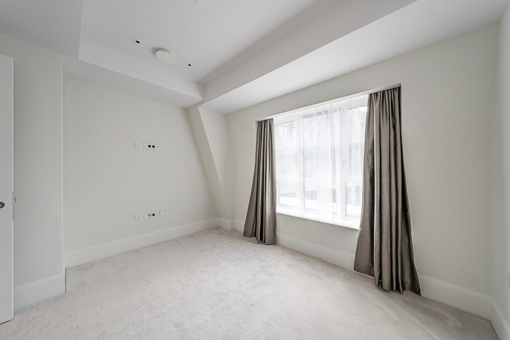 9-Millbank-010