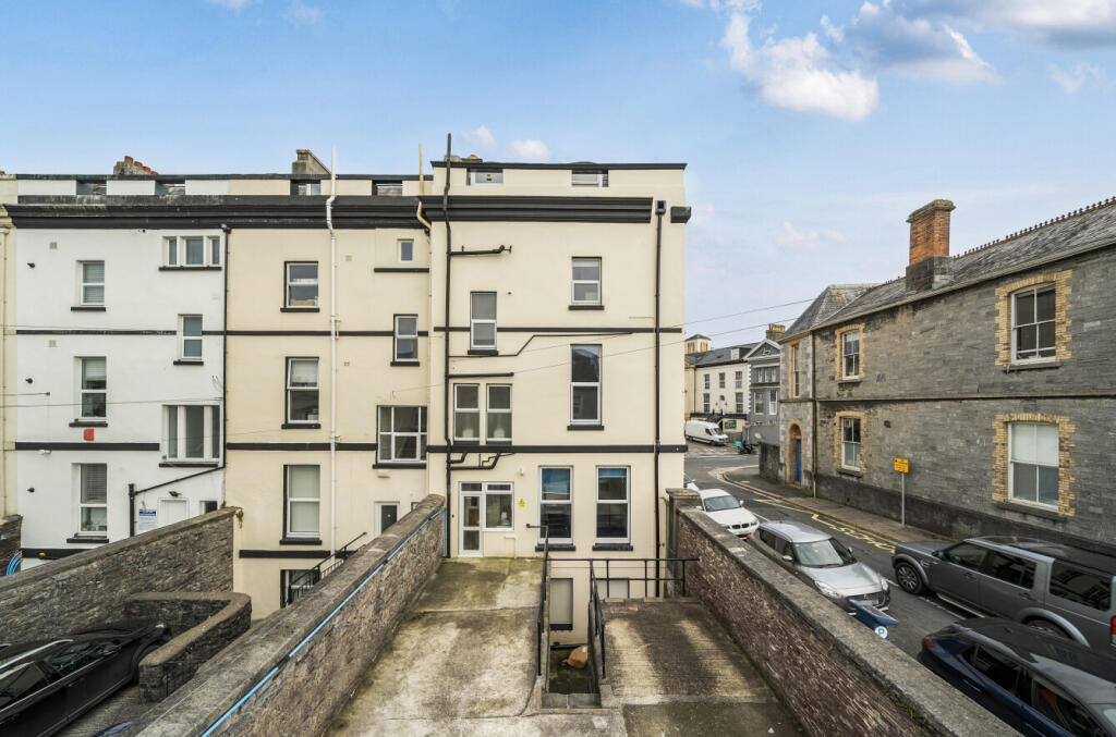 1374748-3-6908e01...