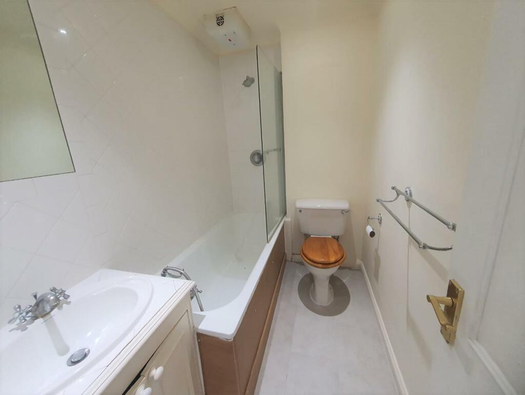 Bathroom Rosary Gardens.jpeg