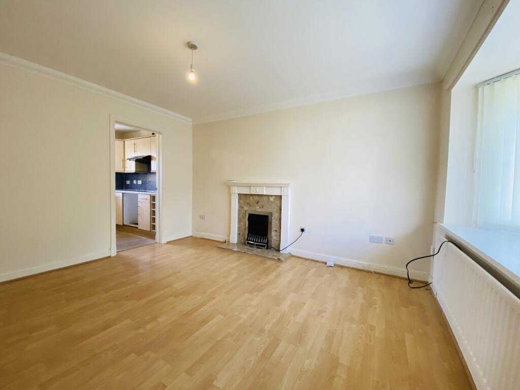 6 Jericho Place, Heathhall, DG1 3UU - Braidwoods S