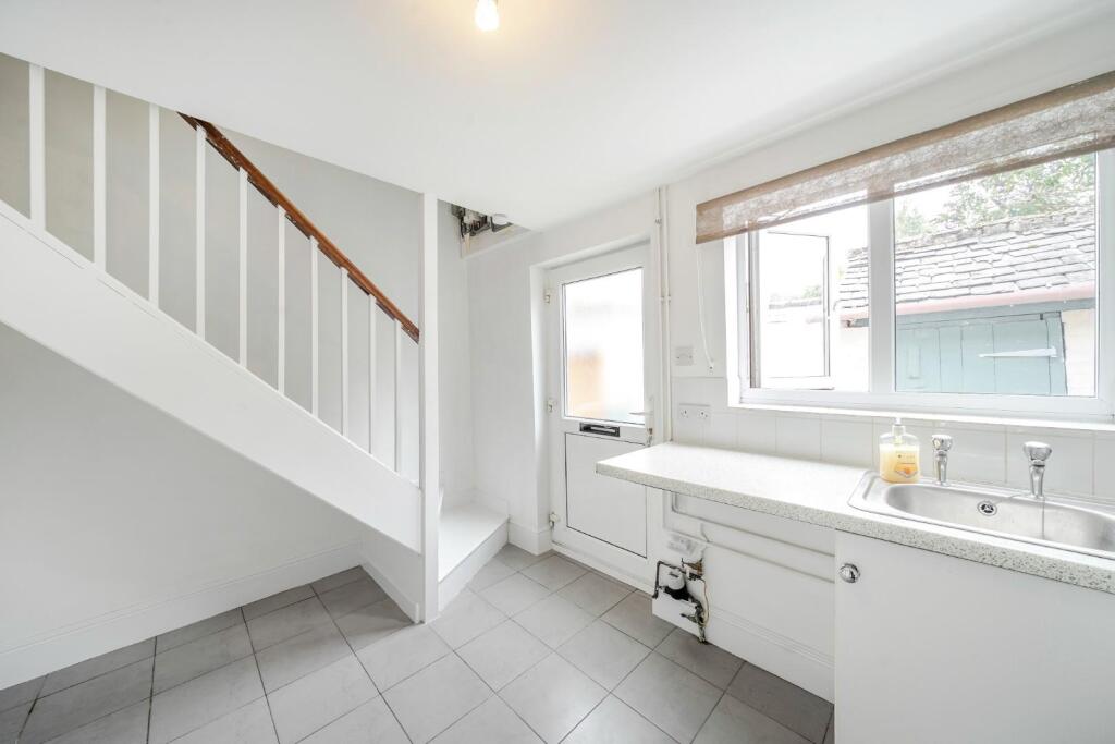 3rd view KITCHEN.jpg