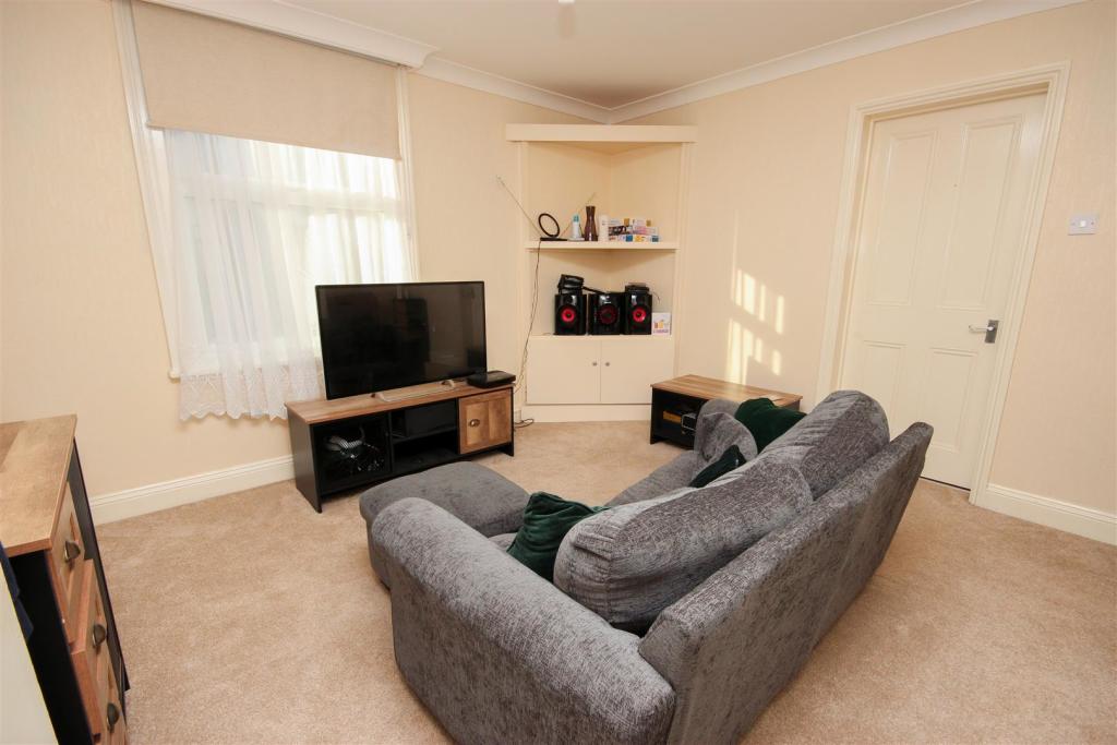 Lounge.jpg