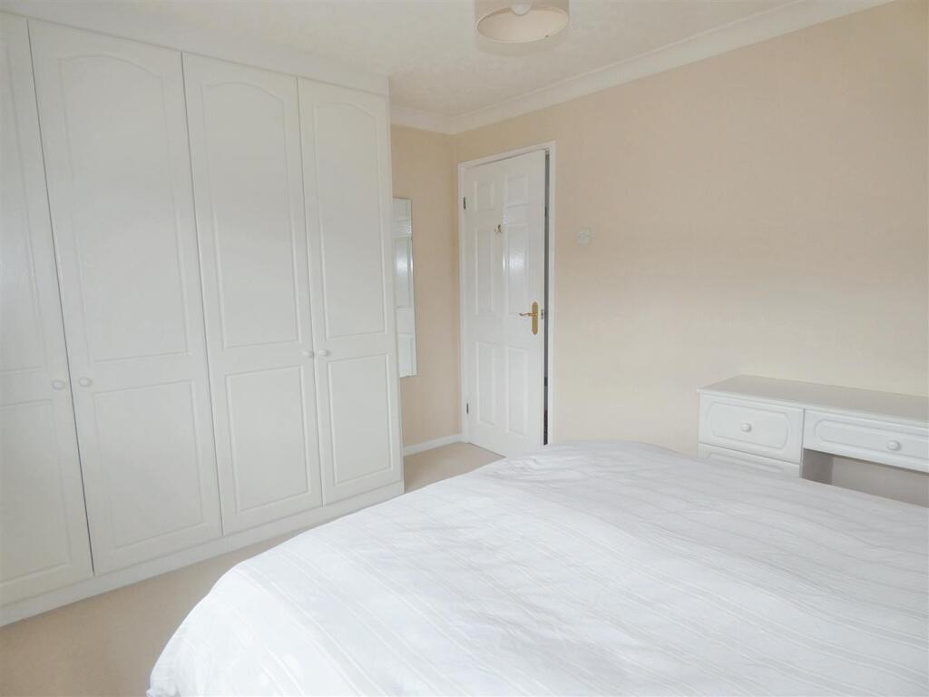 P1080739 (Large).jpg