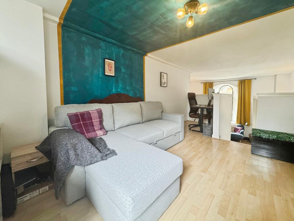 Bedroom/Study