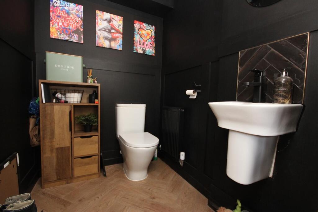 cloakroom.JPG