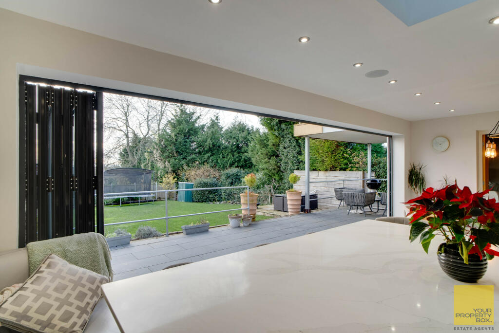 152 Battenhall Road-16