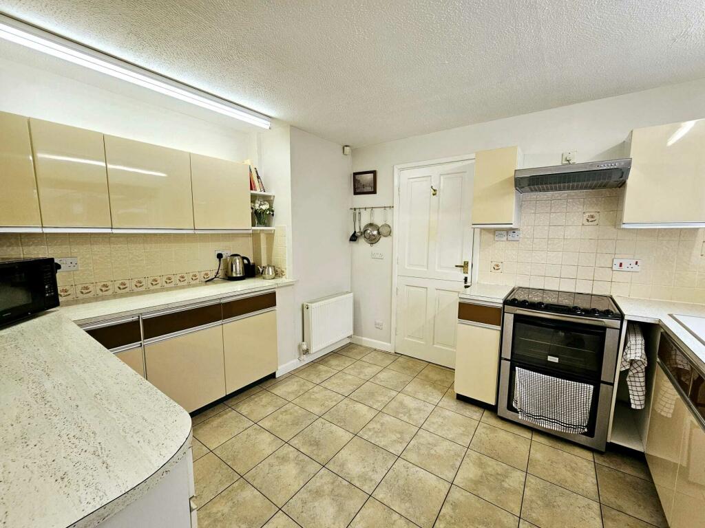 c976c5b0-3fdd-44c7-a47e-0919efefaf9b