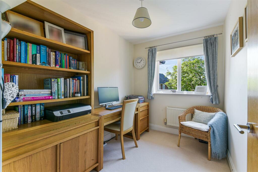 BIRCH CLOSE,12 -1.jpg