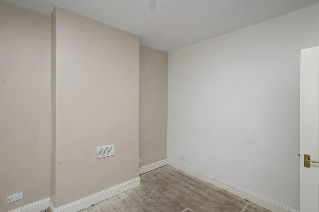 134 Colegrave Road, London E15 1EA