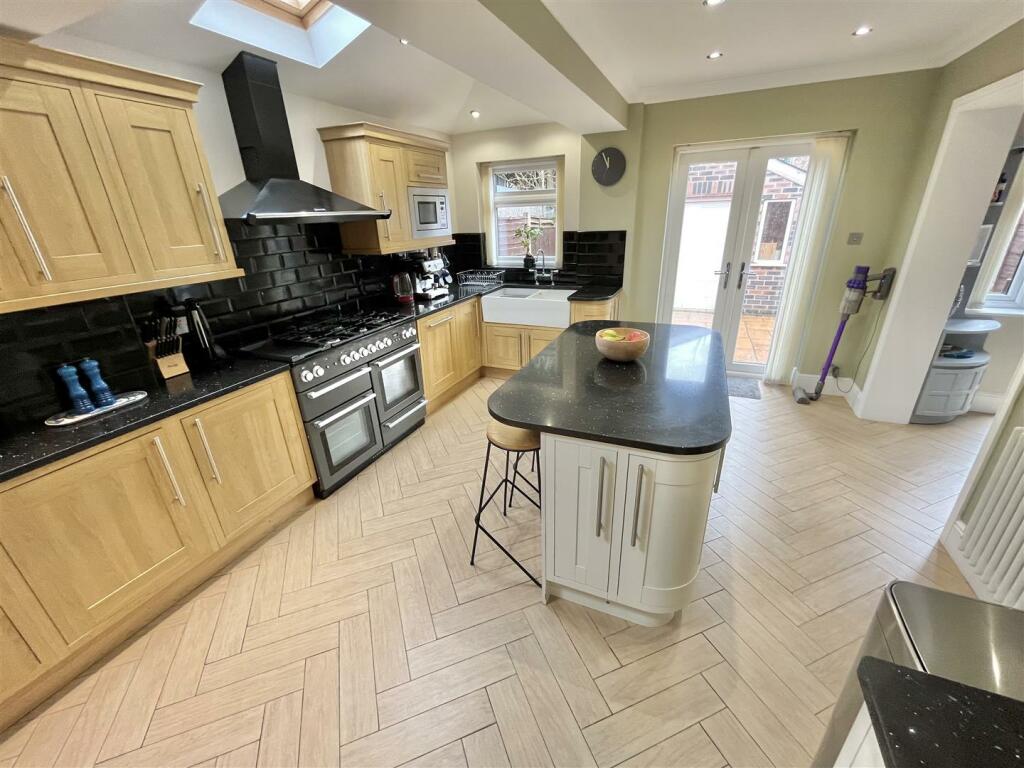 Kitchen Aspect 3.jpg