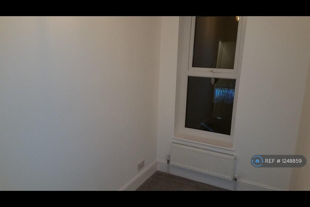 First Floor Single Bedroom