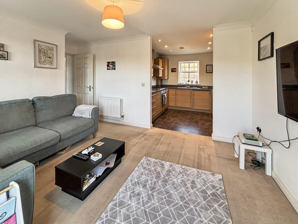 Living/Dining roo...