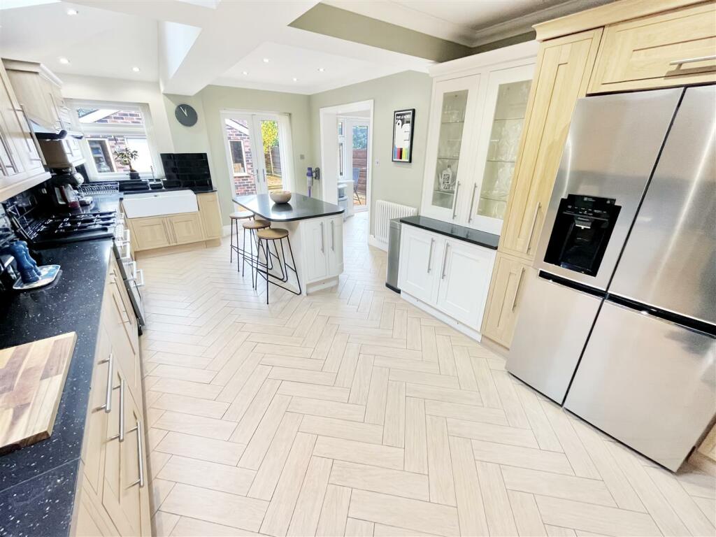 Kitchen Aspect 6.jpg