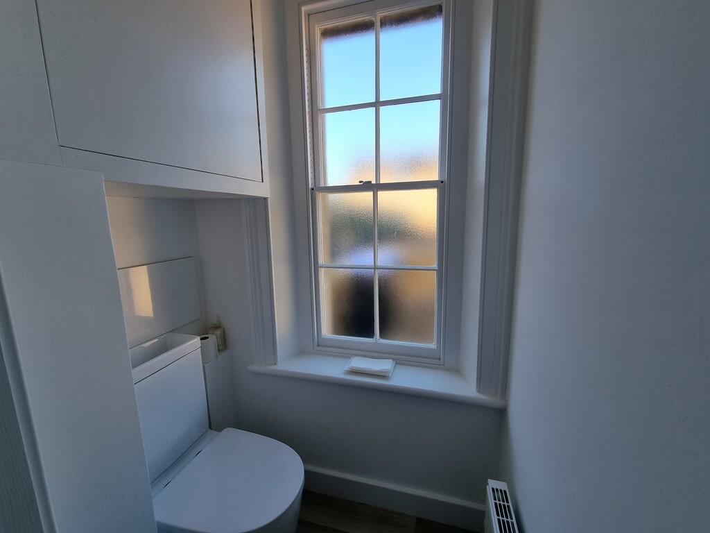 DOWNSTAIRS CLOAKR...