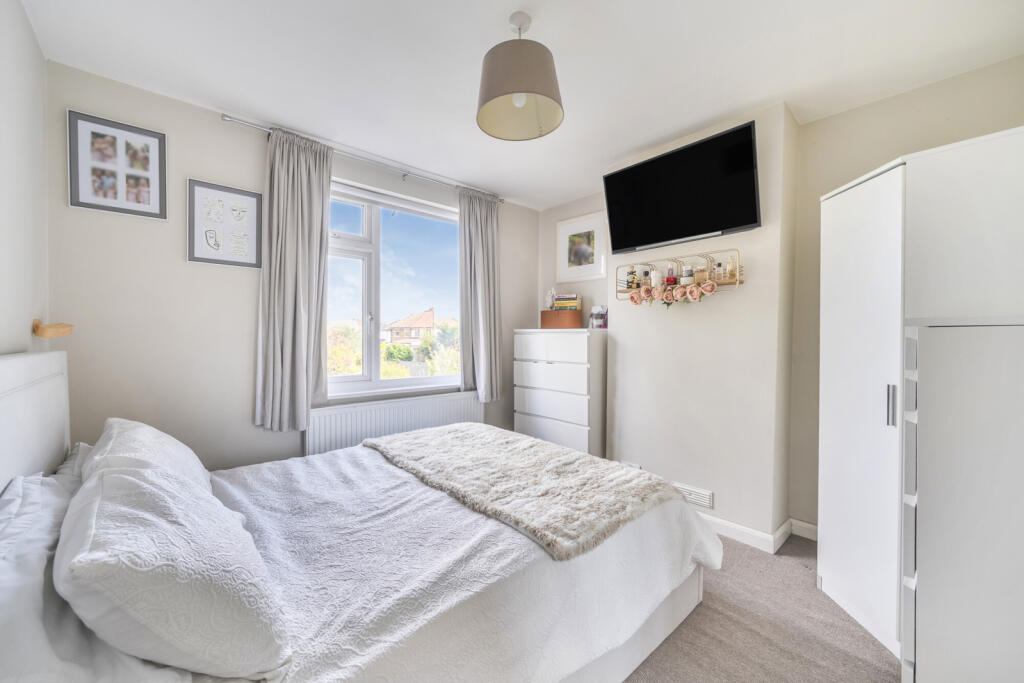 1356112-15-68c9a0...