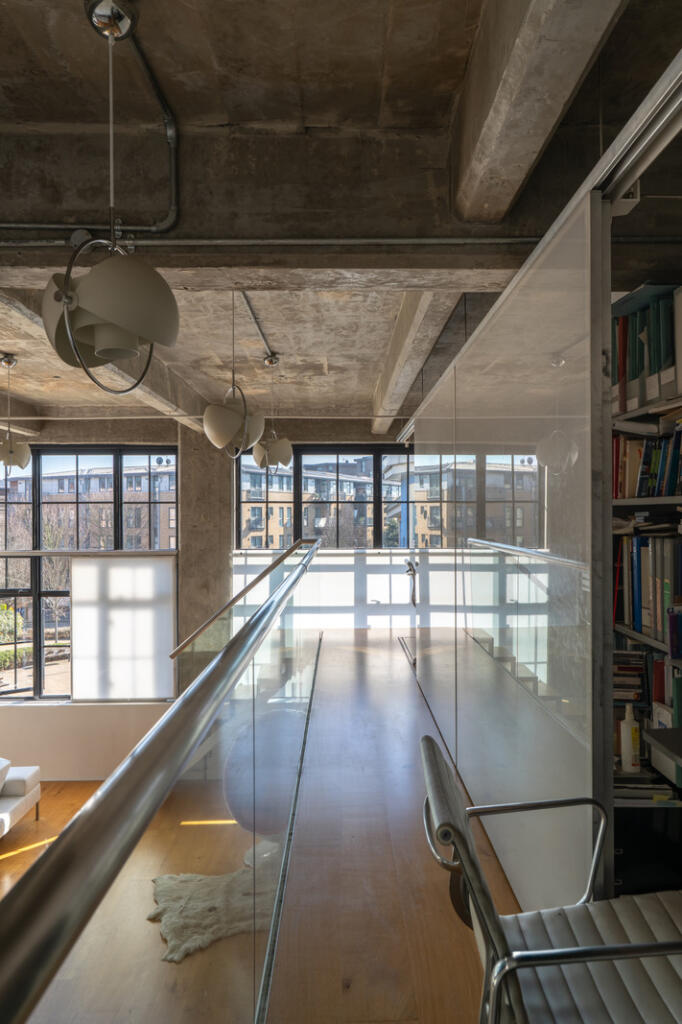 267146 - a0O0X00000QXLiuUAH_N15.jpg