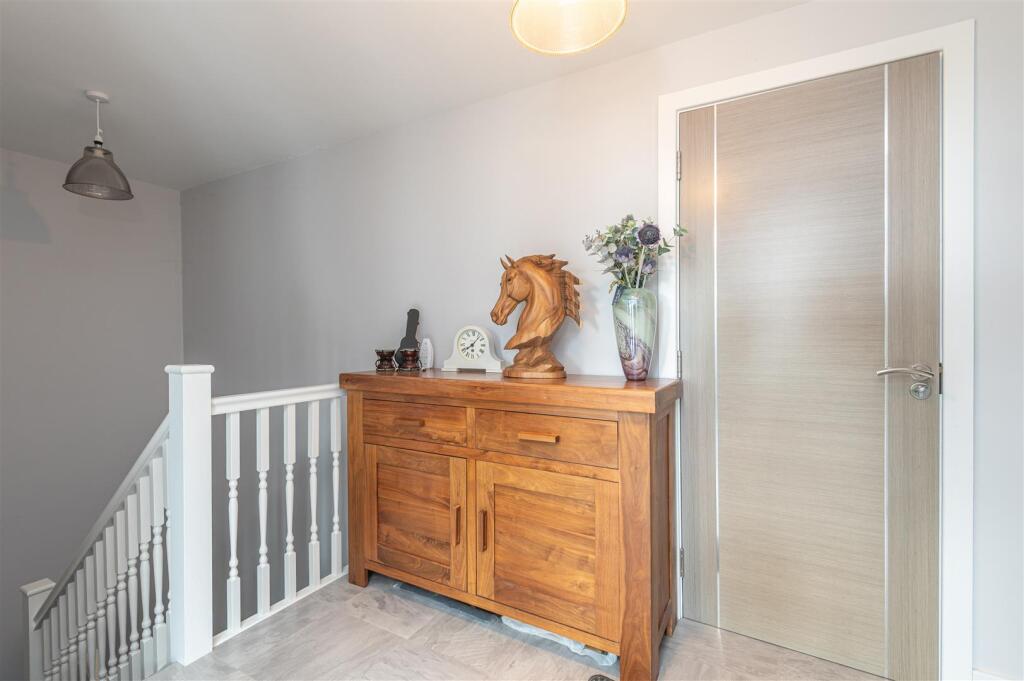 40 - 14 Broomfield Road HD2 2HG.jpg