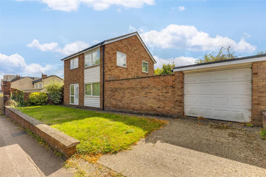 Stevenage Road 6-30.jpg