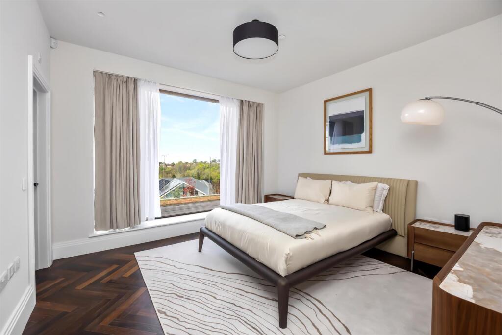 Dyke Road, 77b-014.jpg