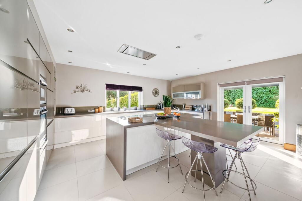 LIVING DINING KITCHEN