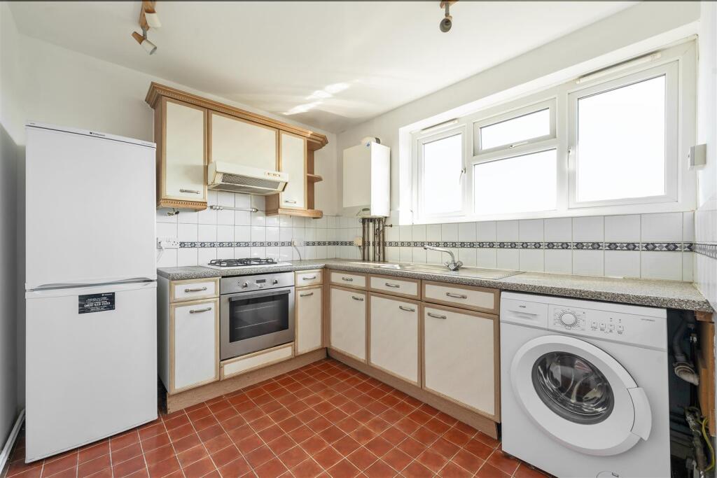 Forest View Road E12