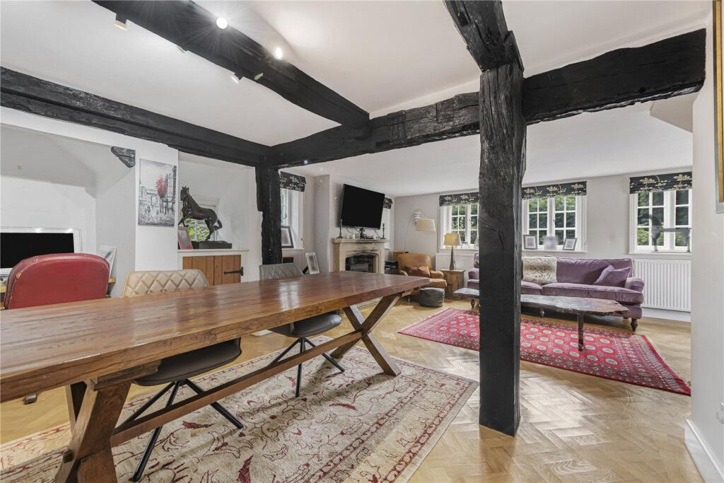 Dining/Sitting Room