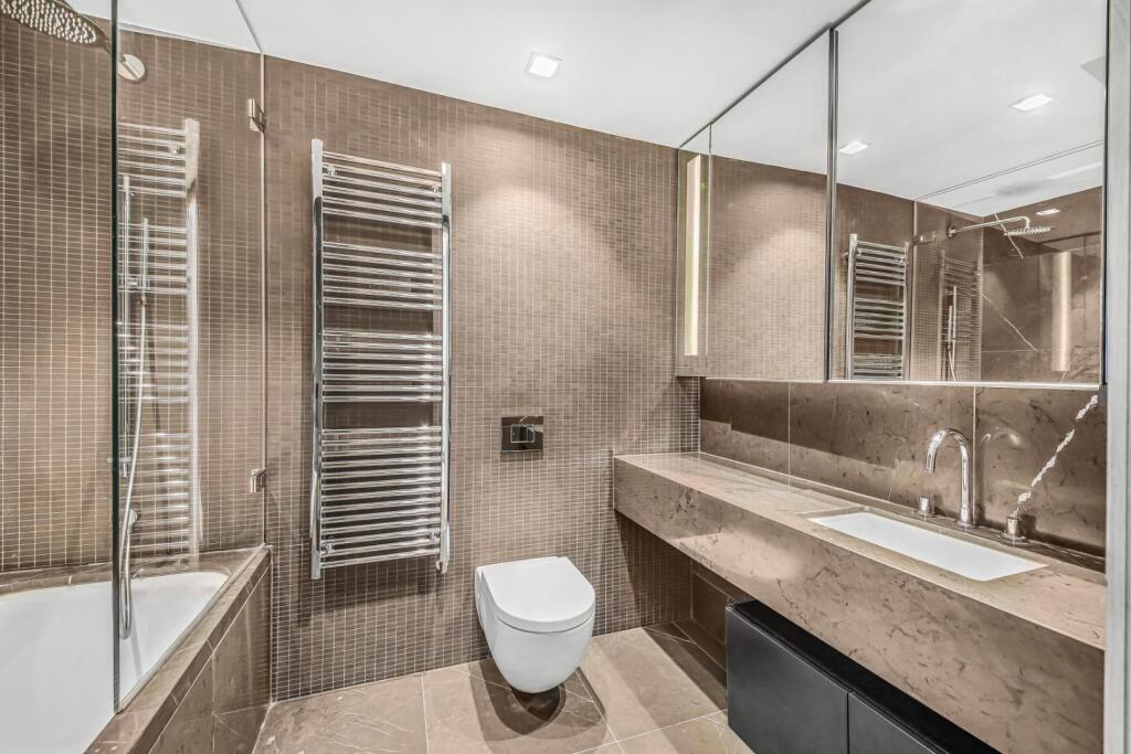 BATHROOM1 (1).jpg