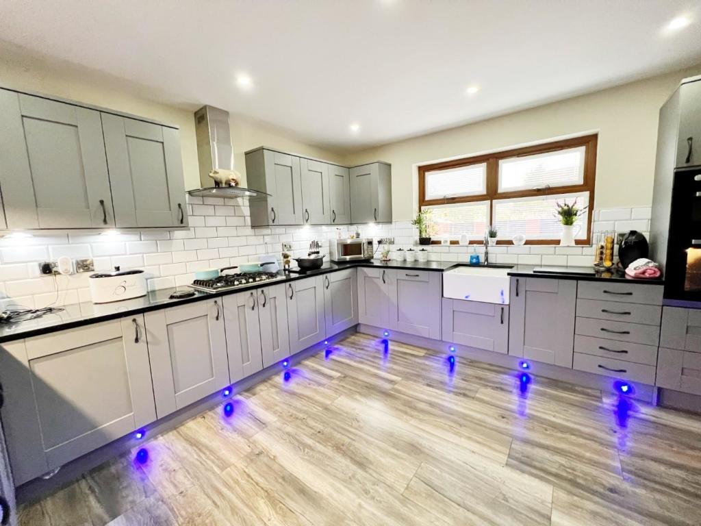 Kitchen Diner pic 9.jpg