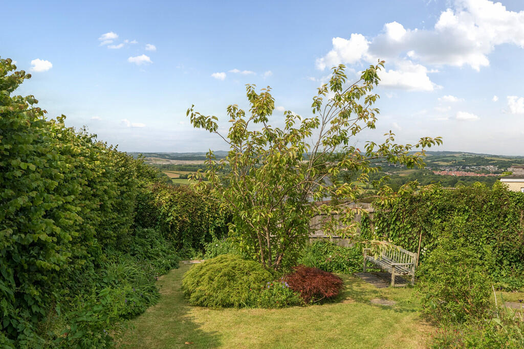 1302893-13-683f2e...